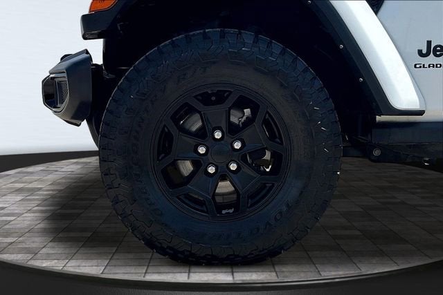 2022 Jeep Gladiator Willys