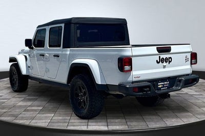 2022 Jeep Gladiator Willys