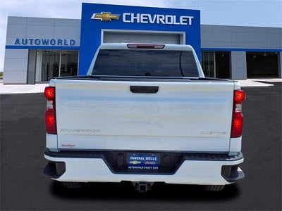 2025 Chevrolet Silverado 1500 Custom