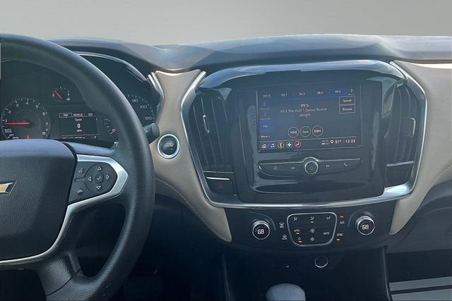2023 Chevrolet Traverse LS