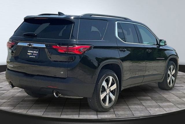 2023 Chevrolet Traverse LT Leather