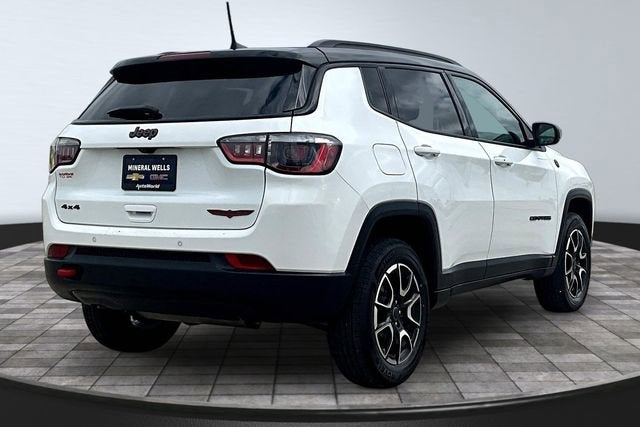 2025 Jeep Compass Trailhawk