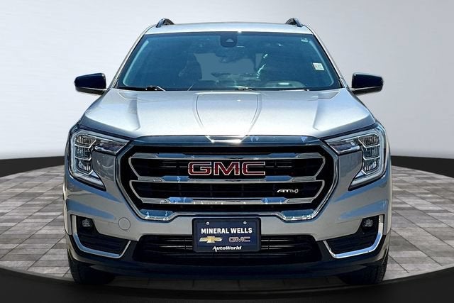 2023 GMC Terrain AT4