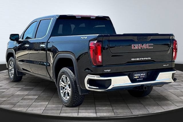 2025 GMC Sierra 1500 SLT