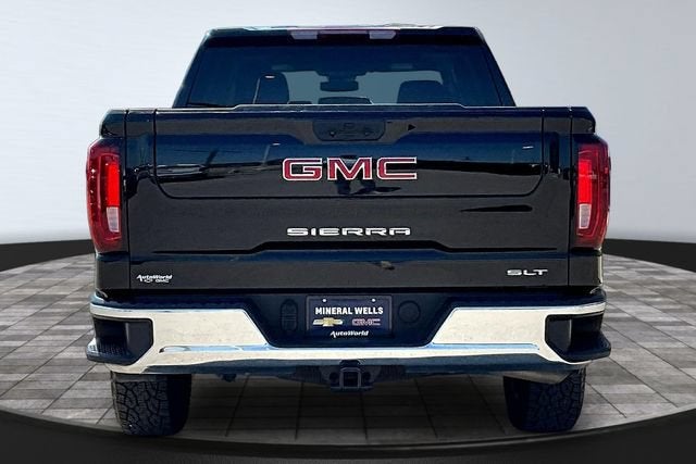 2025 GMC Sierra 1500 SLT