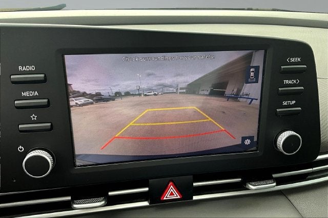 2023 Hyundai Elantra SE