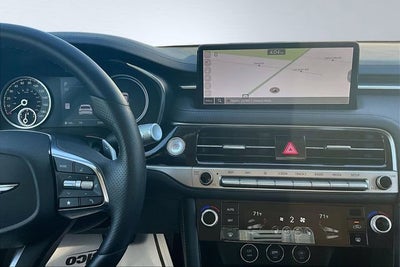 2025 Genesis G70 2.5T