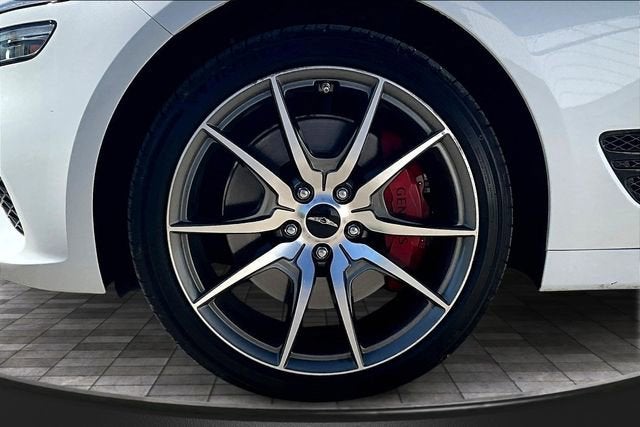 2025 Genesis G70 2.5T